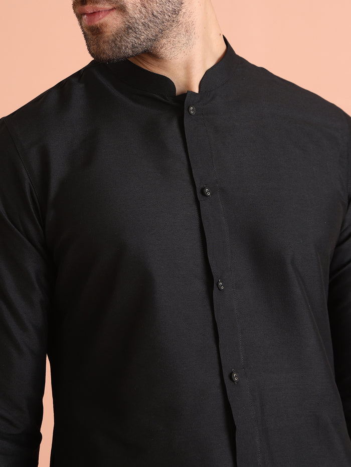 Men Black Regular Fit Solid Kurta